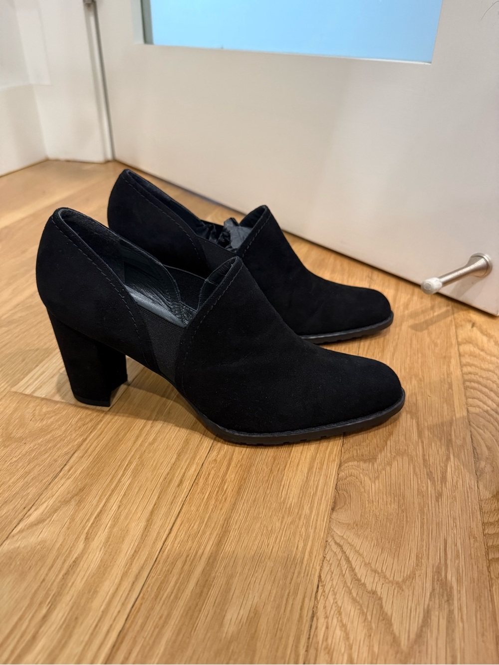 Stuart Weitzman Corral Ankle Booties Sz 8
